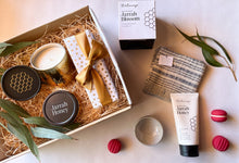 Load image into Gallery viewer, Je t'Aime Hamper